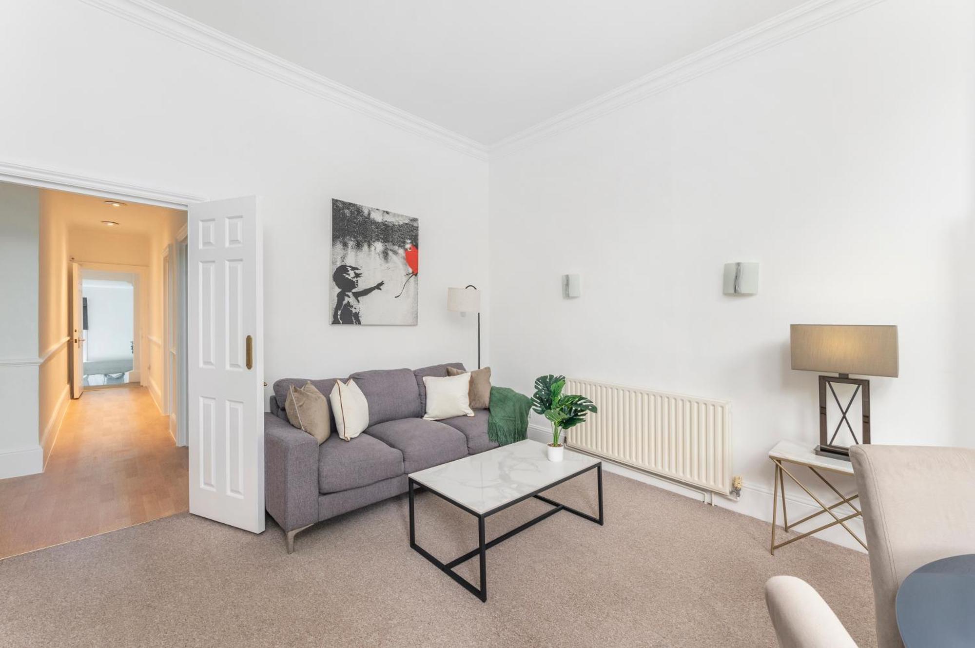 2 Min Walk Earls Court Station - Luxury 2 Bedroom Flat Londres Exterior foto